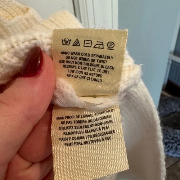 Anthropologie Angel Of The North Cream Turtleneck Sleeveless Sweater, Small - Picture 4 of 6